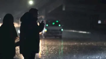 الطقس السيئ يكبّد أصحاب الأماكن المكشوفة والصيادين خسائر فادحة في الأرباح اليومية